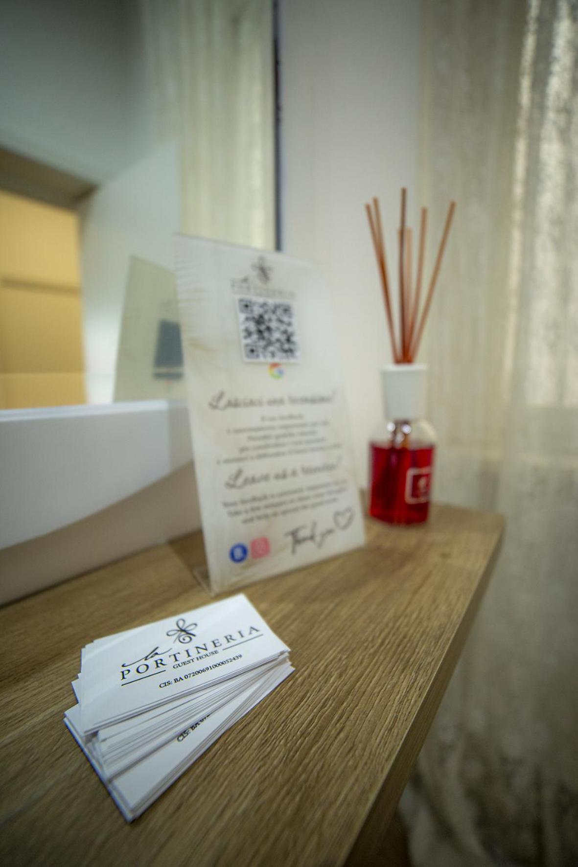 La Portineria Guest House Bari Bagian luar foto
