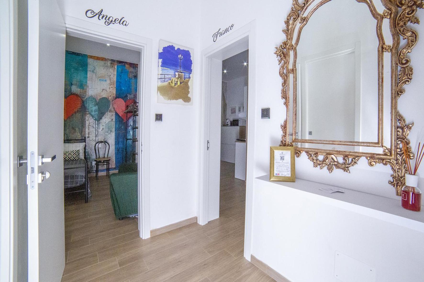 La Portineria Guest House Bari Bagian luar foto